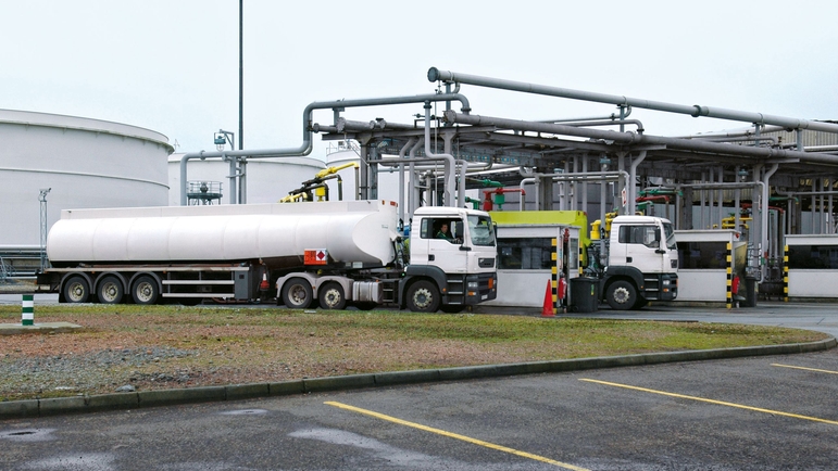 loading station, truck, side Loading station