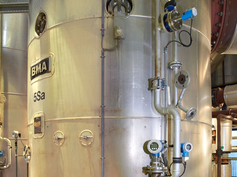 Deltabar FMD71 electronic differentail pressure measurement in a sugar factory